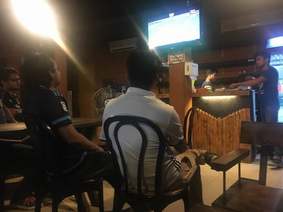 PMBD members at a casual matchday screening of Real Madrid vs Alavés, 2 April 2017